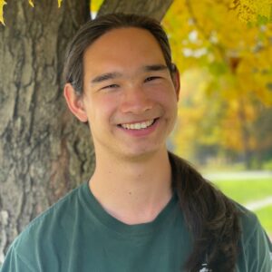 Henry huang headshot.